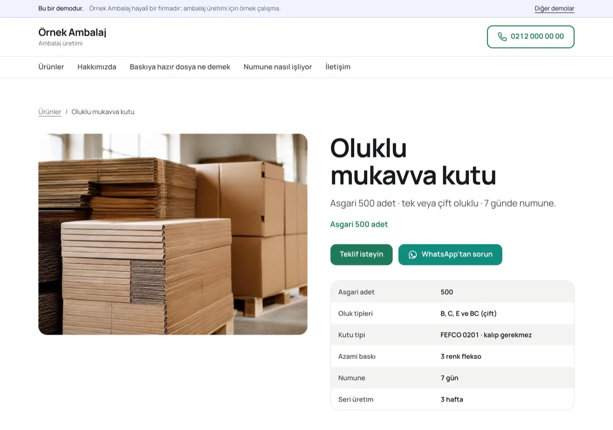 Solda istiflenmiş mukavva kutu fotoğrafı, sağda “Oluklu mukavva kutu” başlığı ve tablo: asgari adet 500, oluk tipleri, FEFCO 0201, numune 7 gün.