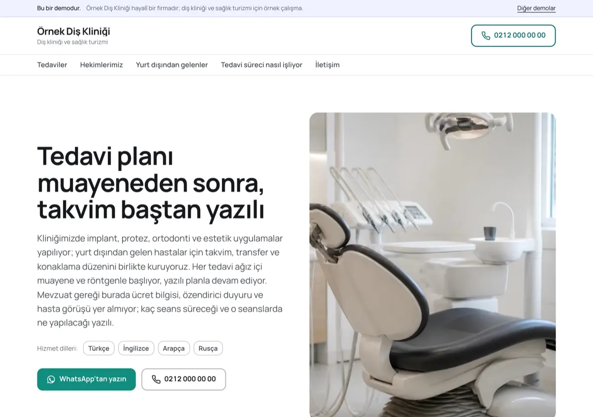 Solda “Tedavi planı muayeneden sonra, takvim baştan yazılı” başlığı, hizmet dili etiketleri ve WhatsApp düğmesi; sağda diş ünitesi fotoğrafı.